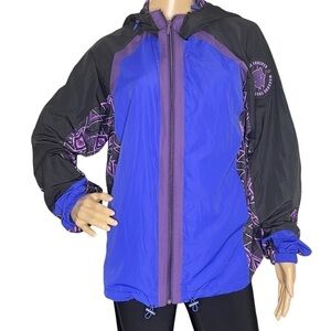Her Universe Black Panther windbreaker hooded NWT medium